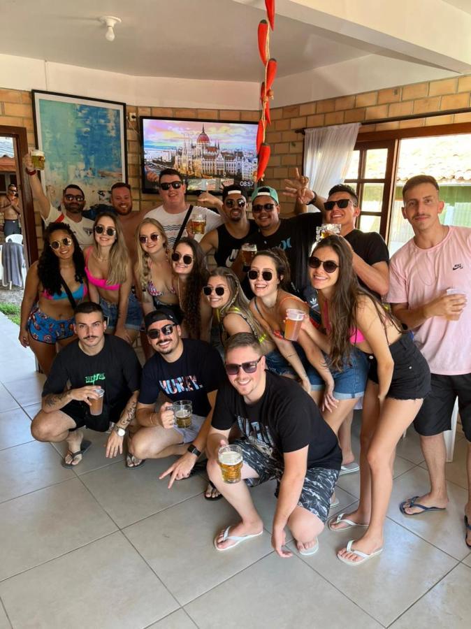 Pantai Pousadas - Jacuzzi Aquecida E 300 Metros Da Praia Da Ferrugem Garopaba Dış mekan fotoğraf