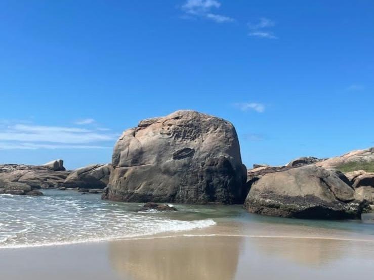 Pantai Pousadas - Jacuzzi Aquecida E 300 Metros Da Praia Da Ferrugem Garopaba Dış mekan fotoğraf
